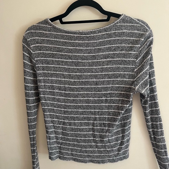 Brandy Melville Gray Striped Sweater Long Sleeve Top - Picture 3 of 4